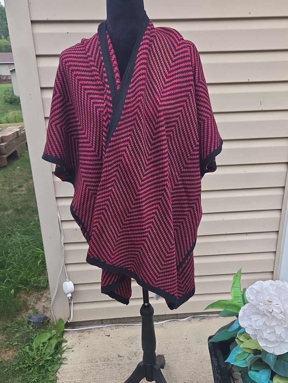 LOFT Red and Black Chevron Poncho